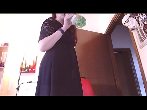 ❤️ Pokorna sužnja, ki obožuje umazane in sočne spodnjice, je po ogledu tega videa prisiljena masturbirati! Sex video na sl.pornhills-com.ru ❌️