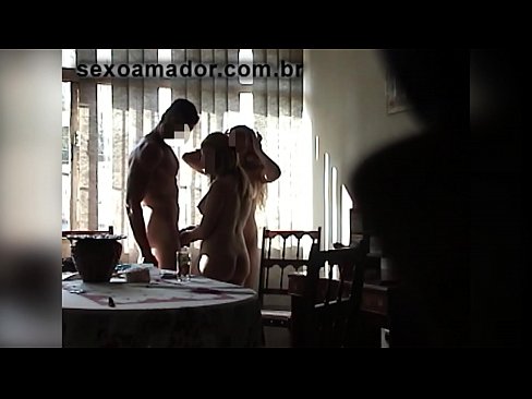 ❤️ Spolni prijatelji povabijo ogromnega moškega in trojček z njim Sex video na sl.pornhills-com.ru ❌️