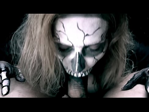 ❤️ Demonsko dekle sesa kurca s svojimi črnimi usti in pogoltne spermo. Sex video na sl.pornhills-com.ru ❌️